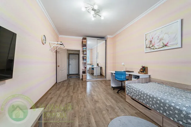 4-комнатная квартира 108 кв.м. Калининград г., Краснодонская ул., 8