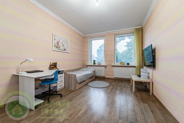 4-комнатная квартира 108 кв.м. Калининград г., Краснодонская ул., 8