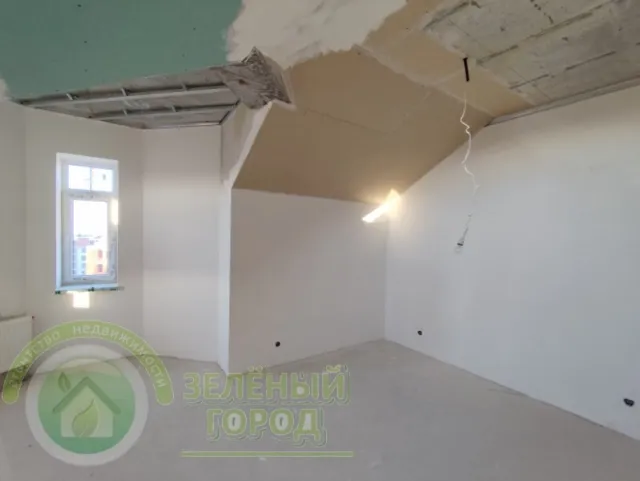 2-комнатная квартира 88 кв.м. Пионерский г., Комсомольская ул., 15А