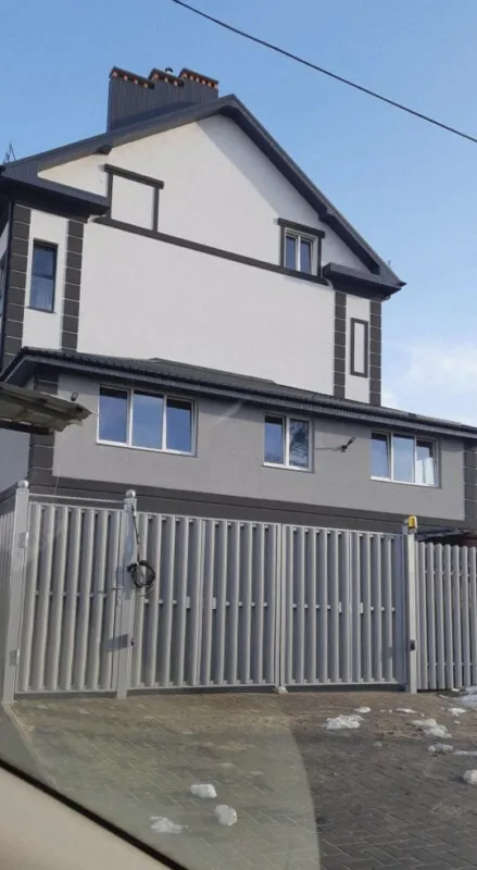 3-комнатная квартира 100 кв.м. Невское п., Гурьевская ул., 18