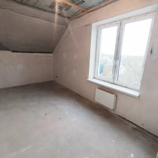 3-комнатная квартира 105 кв.м. Невское п., Гурьевская ул., 18