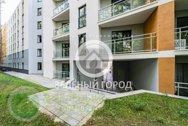 2- комнатные апартаменты 64 кв.м. Светлогорск г., Кленовая ул., 2, к 3