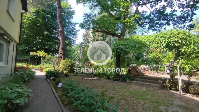 4-комнатная квартира 106 кв.м. Светлогорск г., Горького ул., 2