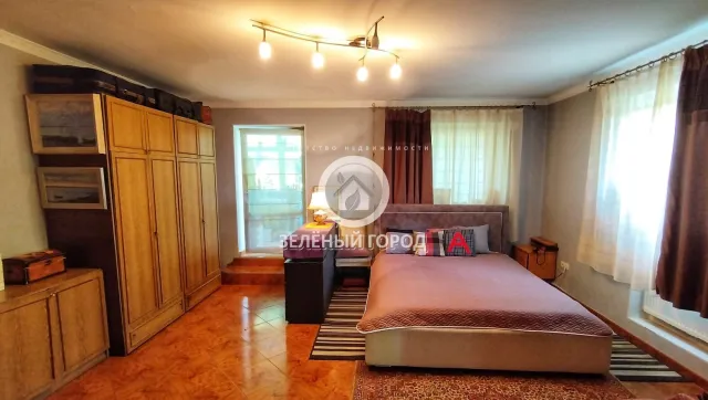 4-комнатная квартира 106 кв.м. Светлогорск г., Горького ул., 2