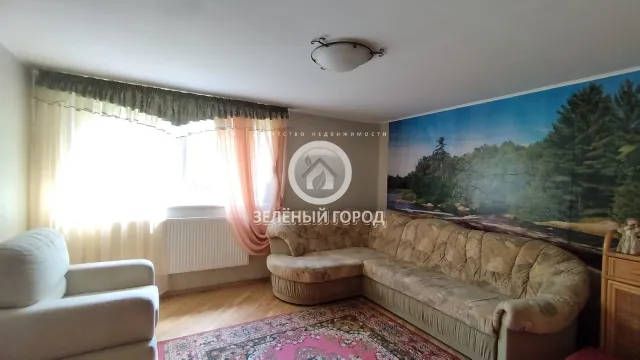 4-комнатная квартира 106 кв.м. Светлогорск г., Горького ул., 2