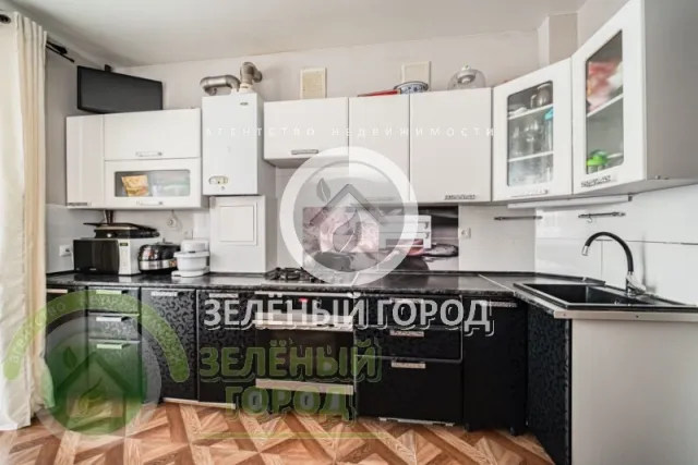 5-комнатная квартира 122 кв.м. Пионерский г., Южная ул., 11