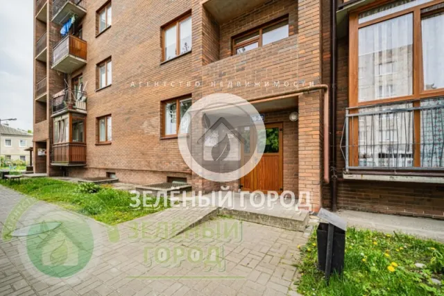 5-комнатная квартира 122 кв.м. Пионерский г., Южная ул., 11