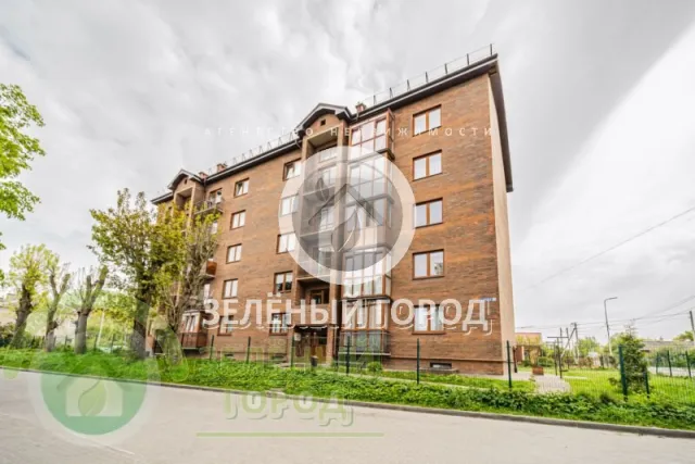 5-комнатная квартира 122 кв.м. Пионерский г., Южная ул., 11