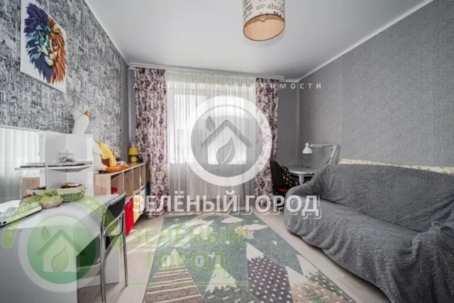 5-комнатная квартира 122 кв.м. Пионерский г., Южная ул., 11