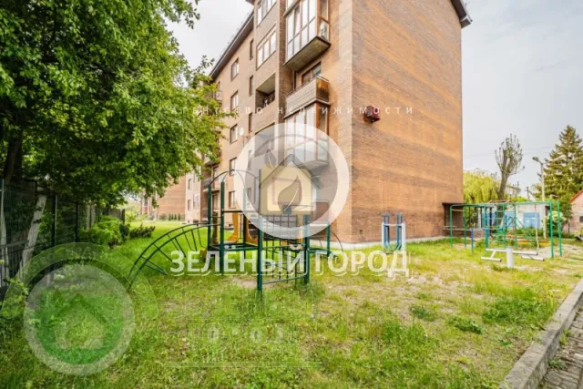 5-комнатная квартира 122 кв.м. Пионерский г., Южная ул., 11