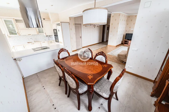 2-комнатная квартира 90.5 кв.м. Светлогорск г., Аптечная ул., 1