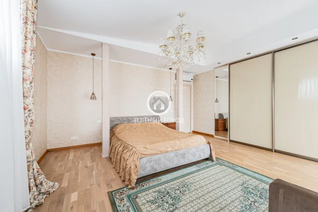 2-комнатная квартира 90.5 кв.м. Светлогорск г., Аптечная ул., 1