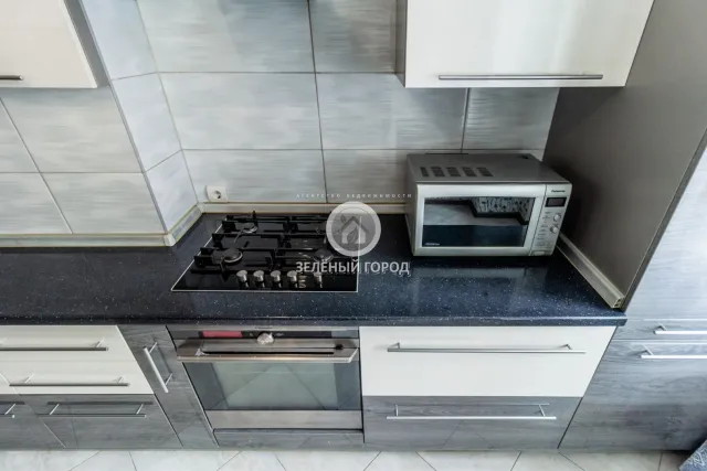 3-комнатная квартира 76 кв.м. Калининград г., Олега Кошевого ул., 13