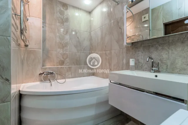 3-комнатная квартира 76 кв.м. Калининград г., Олега Кошевого ул., 13