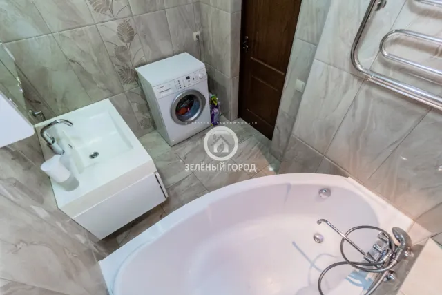 3-комнатная квартира 76 кв.м. Калининград г., Олега Кошевого ул., 13