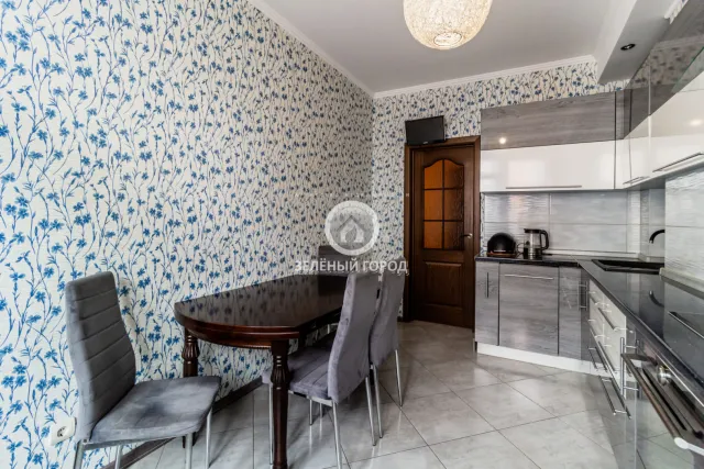 3-комнатная квартира 76 кв.м. Калининград г., Олега Кошевого ул., 13