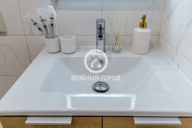 1- комнатные апартаменты 50.7 кв.м. Светлогорск г., Калининградский проспект, 101, к 1