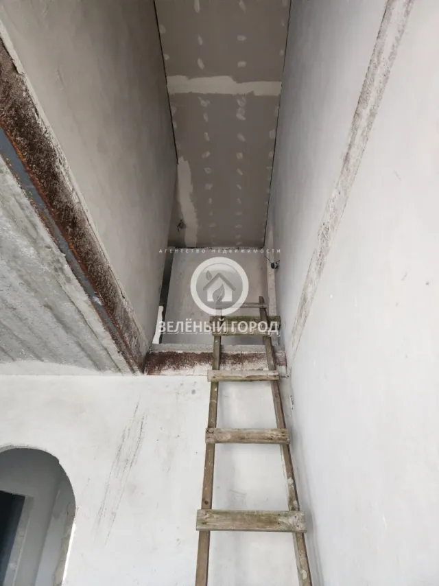 4-комнатная квартира 143 кв.м. Полесск г., Театральная ул., 38