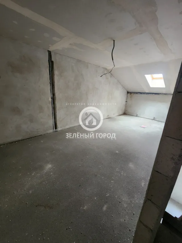 4-комнатная квартира 143 кв.м. Полесск г., Театральная ул., 38