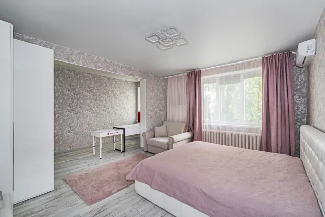 3-комнатная квартира 87 кв.м. Калининград г., Космонавта Леонова ул., 81