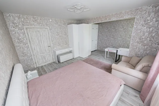 3-комнатная квартира 87 кв.м. Калининград г., Космонавта Леонова ул., 81