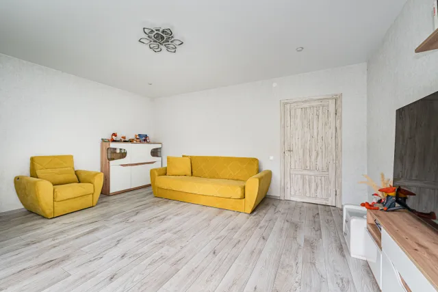 3-комнатная квартира 87 кв.м. Калининград г., Космонавта Леонова ул., 81