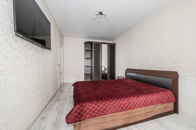 3-комнатная квартира 87 кв.м. Калининград г., Космонавта Леонова ул., 81