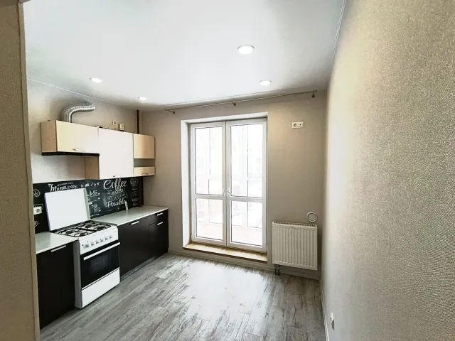 1-комнатная квартира 41 кв.м. Гурьевск г., Краковский б-р., 10 (фото 5 из 14)