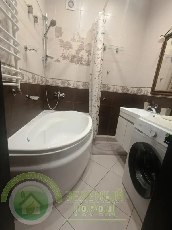 2-комнатная квартира 59.6 кв.м. Пионерский г., Железнодорожная ул., 26