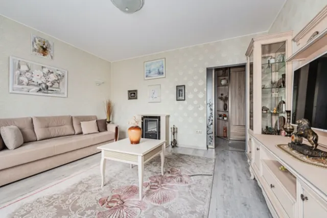 2-комнатная квартира 60 кв.м. Светлогорск г., Яблоневая ул., 1