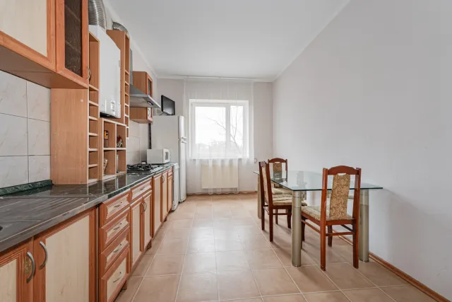 3-комнатная квартира 208.2 кв.м. Калининград г., К. Маркса ул., 42 (фото 10 из 18)