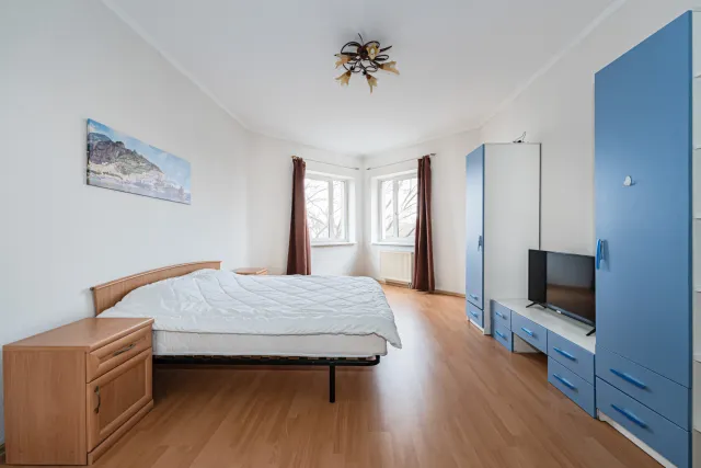 3-комнатная квартира 208.2 кв.м. Калининград г., К. Маркса ул., 42 (фото 5 из 18)