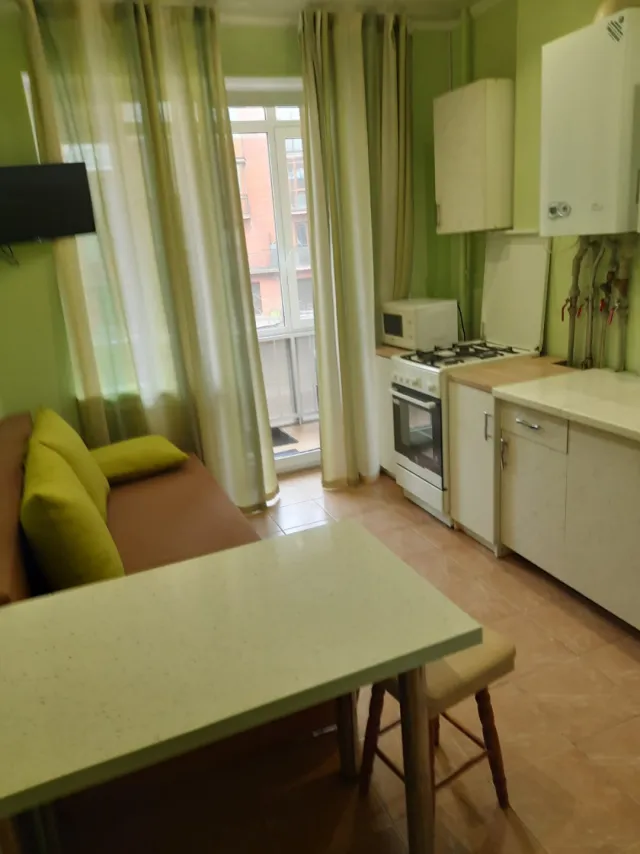 1-комнатная квартира 34.4 кв.м. Пионерский г., Комсомольская ул., 81 (фото 1 из 14)