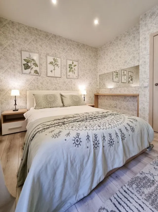 2-комнатная квартира 42.2 кв.м. Светлогорск г., Гагарина ул., 1 (фото 2 из 24)