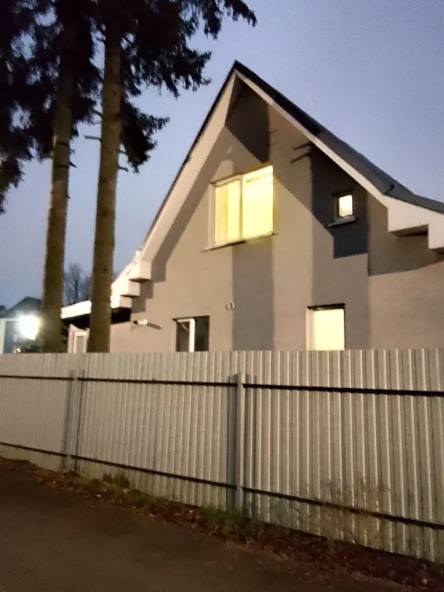 3-комнатная квартира 95 кв.м. Гурьевск г., Степной пер., 13 (фото 2 из 33)