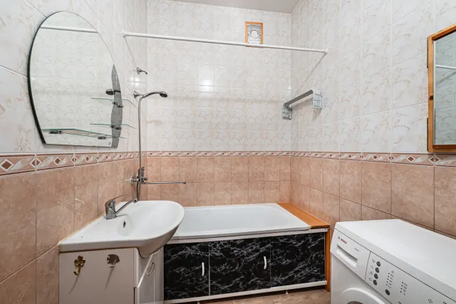 2-комнатная квартира 63 кв.м. Пионерский г., Комсомольская ул., 11 (фото 13 из 30)