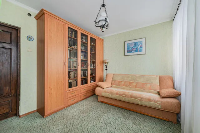 4-комнатная квартира 82 кв.м. Калининград г., Сержанта Щедина ул., 1 (фото 4 из 27)