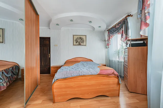 4-комнатная квартира 82 кв.м. Калининград г., Сержанта Щедина ул., 1 (фото 3 из 27)