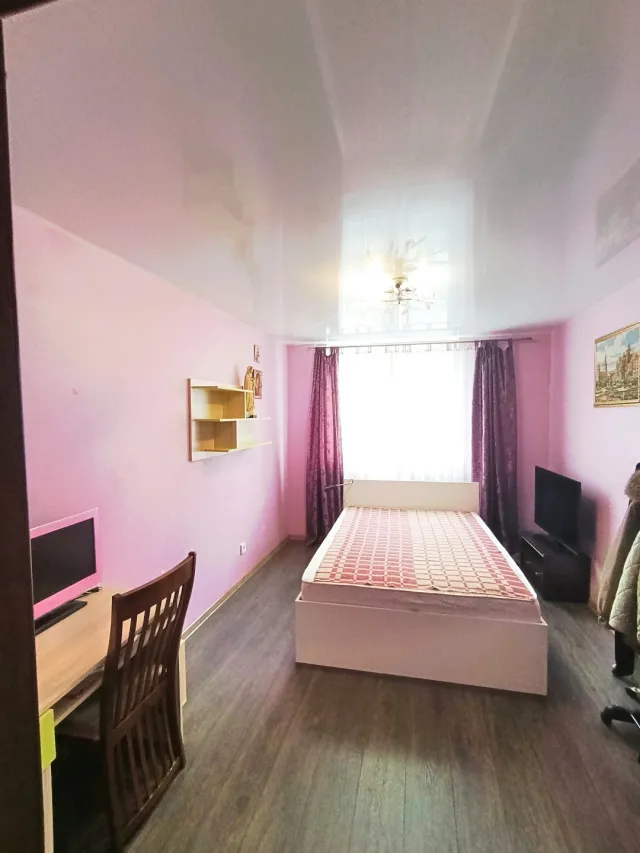 3-комнатная квартира 76 кв.м. Калининград г., В. Фермора ул., 8 (фото 4 из 18)