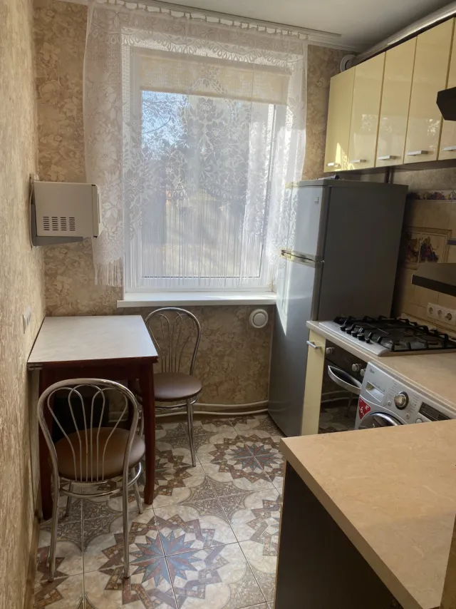 2-комнатная квартира 38 кв.м. Зеленоградск г., Ленина ул., 32 (фото 2 из 27)