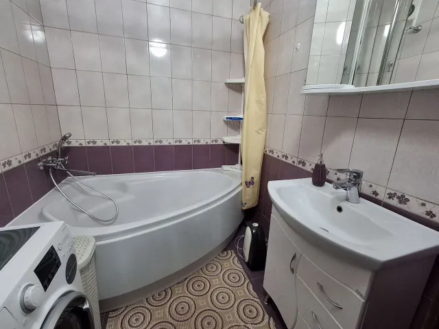 2-комнатная квартира 62.4 кв.м. Пионерский г., Гвардейская ул., 2А (фото 6 из 12)