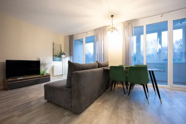 2- комнатные апартаменты 52 кв.м. Светлогорск г., Горького ул., 14 (фото 11 из 14)