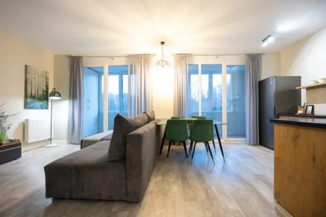 2- комнатные апартаменты 52 кв.м. Светлогорск г., Горького ул., 14 (фото 9 из 14)