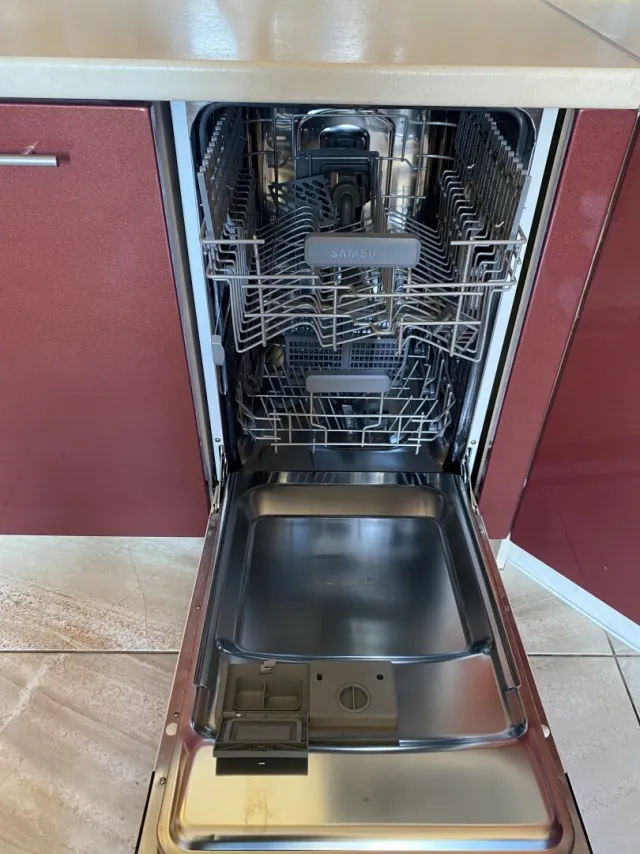 2-комнатная квартира 75.2 кв.м. Калининград г., Шахматная ул., 4а (фото 7 из 27)