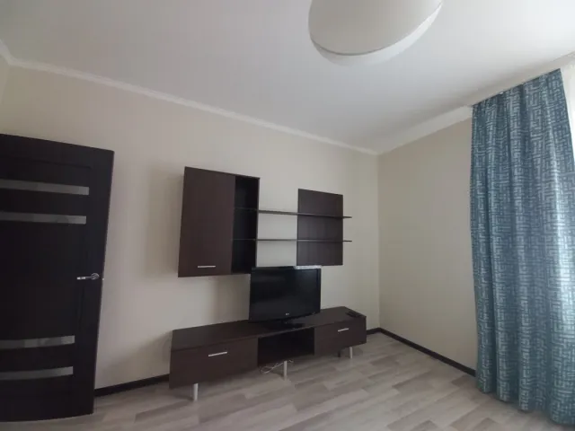 1-комнатная квартира 38.4 кв.м. Зеленоградск г., Тургенева ул., 10б (фото 2 из 16)