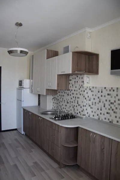 1-комнатная квартира 38.4 кв.м. Зеленоградск г., Тургенева ул., 10б (фото 4 из 16)