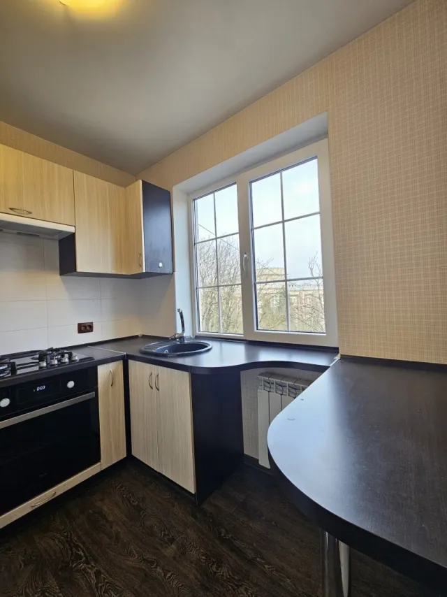 2-комнатная квартира 43 кв.м. Калининград г., Сергеева ул., 13 (фото 1 из 13)