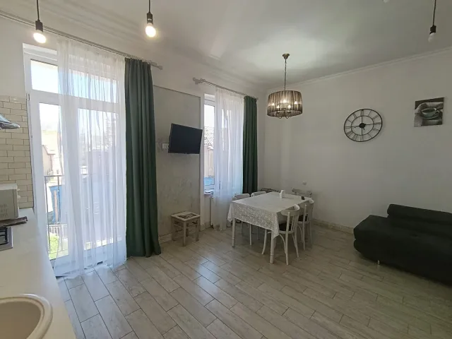 1-комнатная квартира 45 кв.м. Зеленоградск г., Володарского ул., 5 (фото 2 из 15)