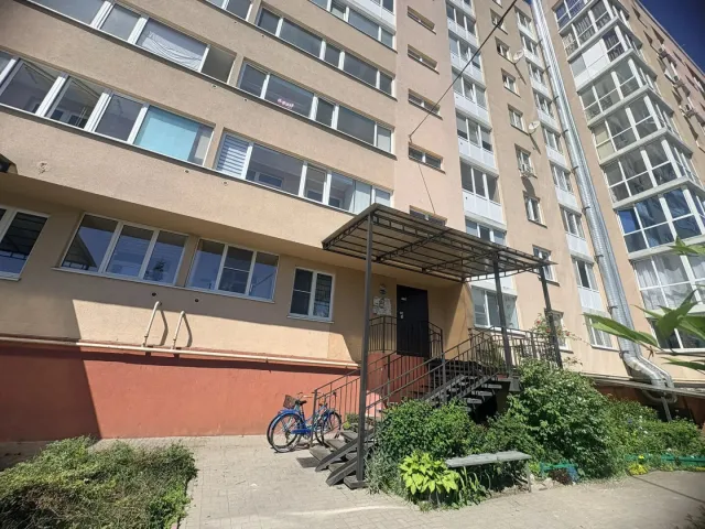 2-комнатная квартира 74.4 кв.м. Калининград г., Олега Кошевого ул., 17 (фото 13 из 15)