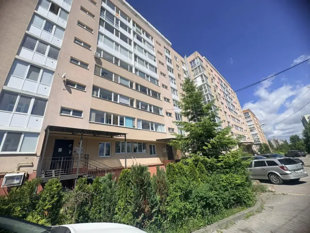 2-комнатная квартира 74.4 кв.м. Калининград г., Олега Кошевого ул., 17 (фото 12 из 15)